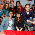 appearances2011-autograph_signing_at_comiccon1009.jpg