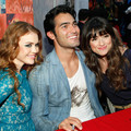 appearances2011-autograph_signing_at_comiccon1012.jpg