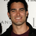 appearances2011-elles_2nd_annual1006.jpg