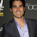 appearances2011-teen_wolf_premiere1028.jpg
