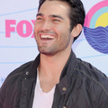 appearances2012-july_22nd_teen_choice_awards-1014.jpg