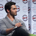 appearances2012-july_7th_mtvs_teen_wolf_qa_at_comiccon_france-1005.jpg
