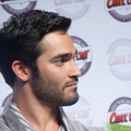 appearances2012-july_7th_mtvs_teen_wolf_qa_at_comiccon_france-1015.jpg
