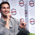 appearances2012-july_7th_mtvs_teen_wolf_qa_at_comiccon_france-1045.jpg